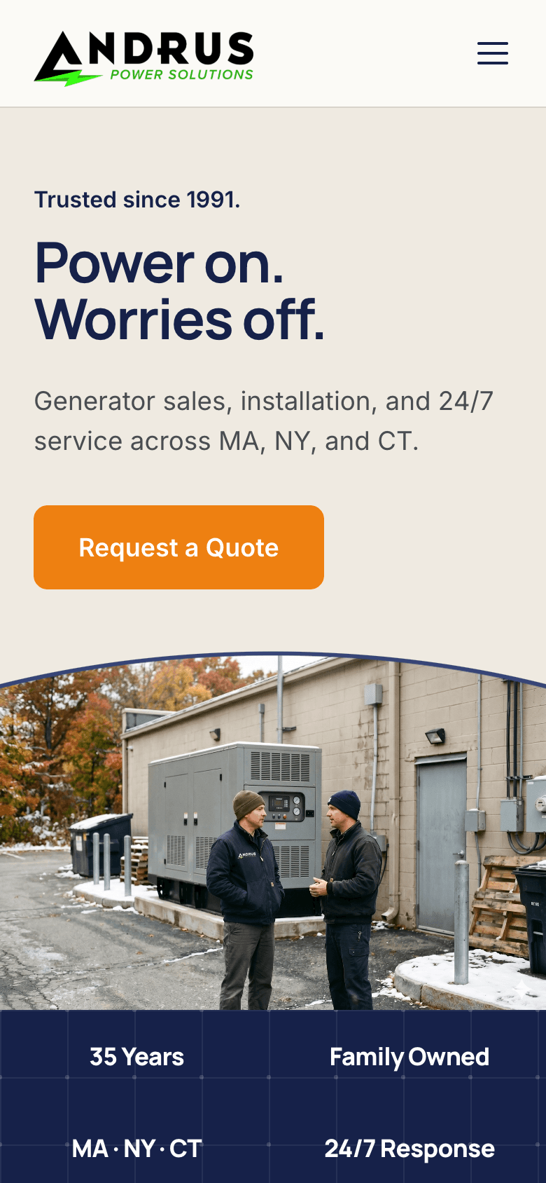 Mobiele weergave van de Andrus-homepage met de kop 'Power on. Worries off.', een offerteknop en een foto van monteurs bij een generator